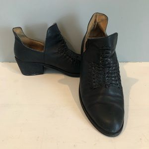 LATIGO Leather Bootie